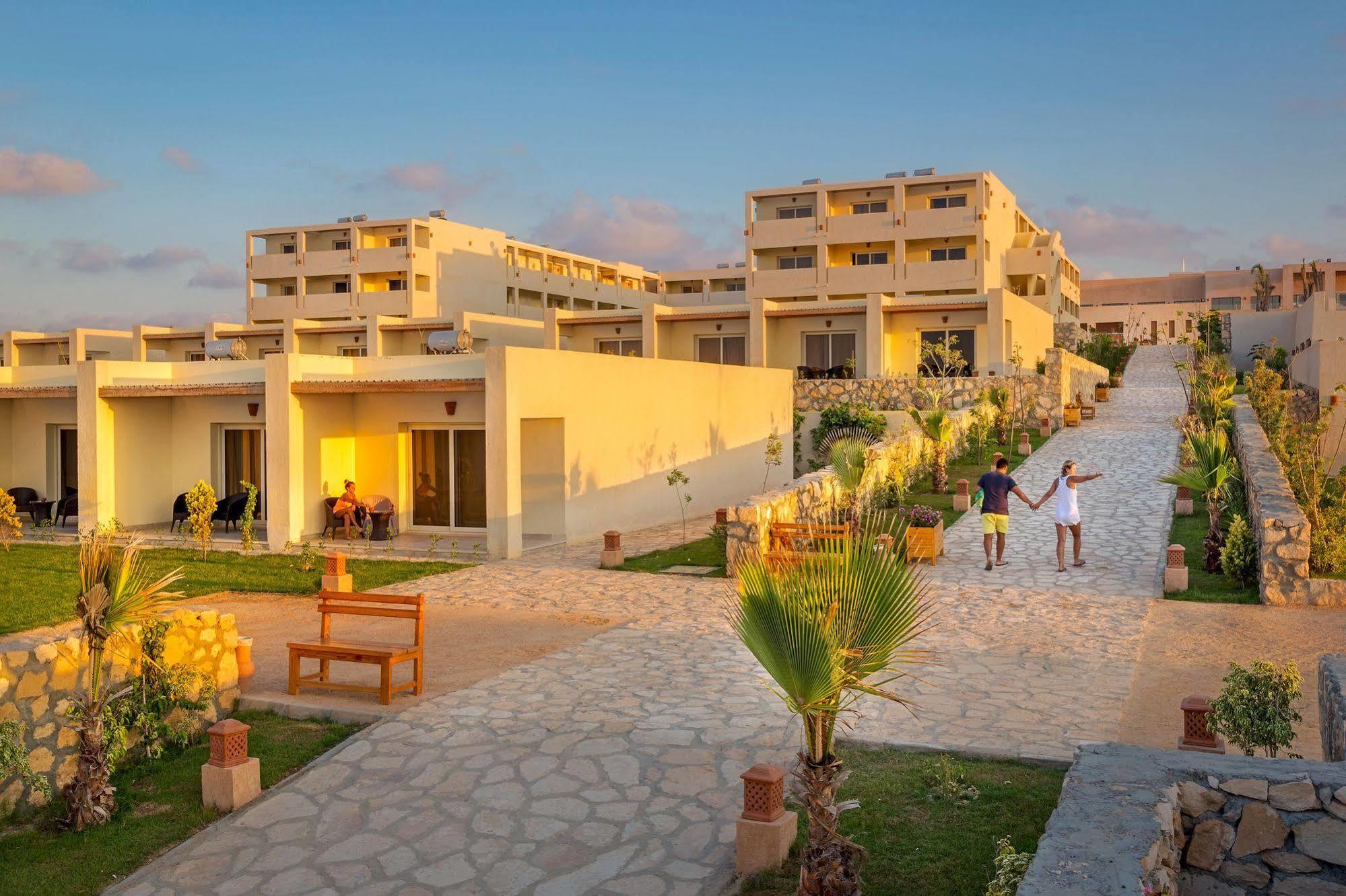 Aparthotel Caesar Bay Residences