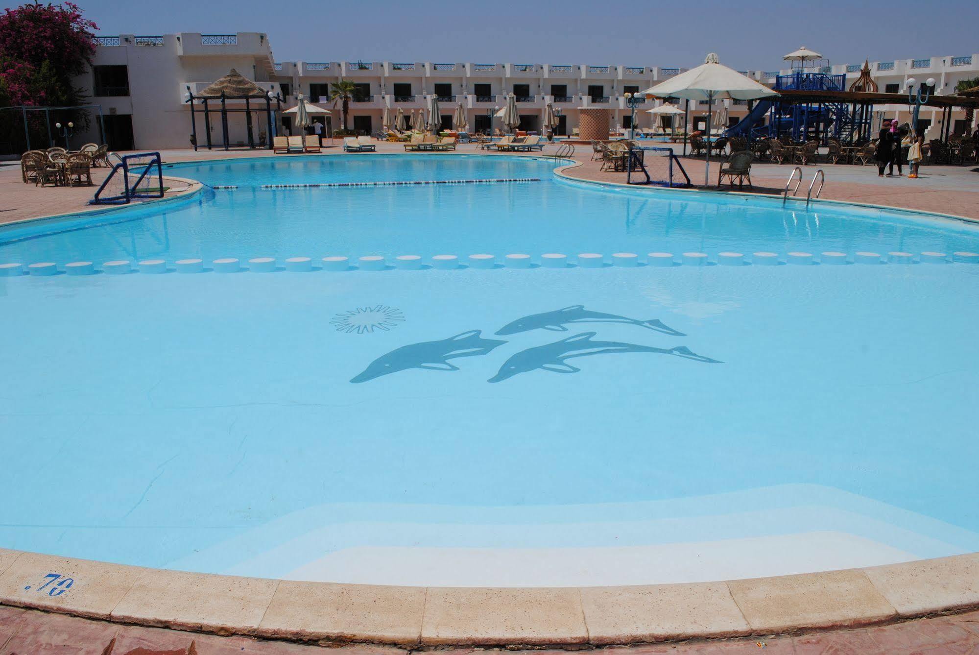 Cliff Hotel 2*
