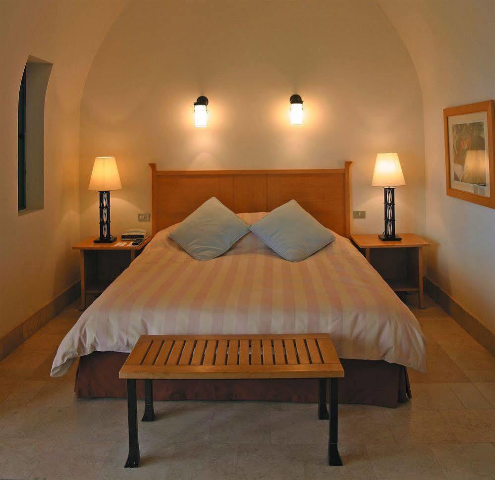 Miramar Heights Hotel