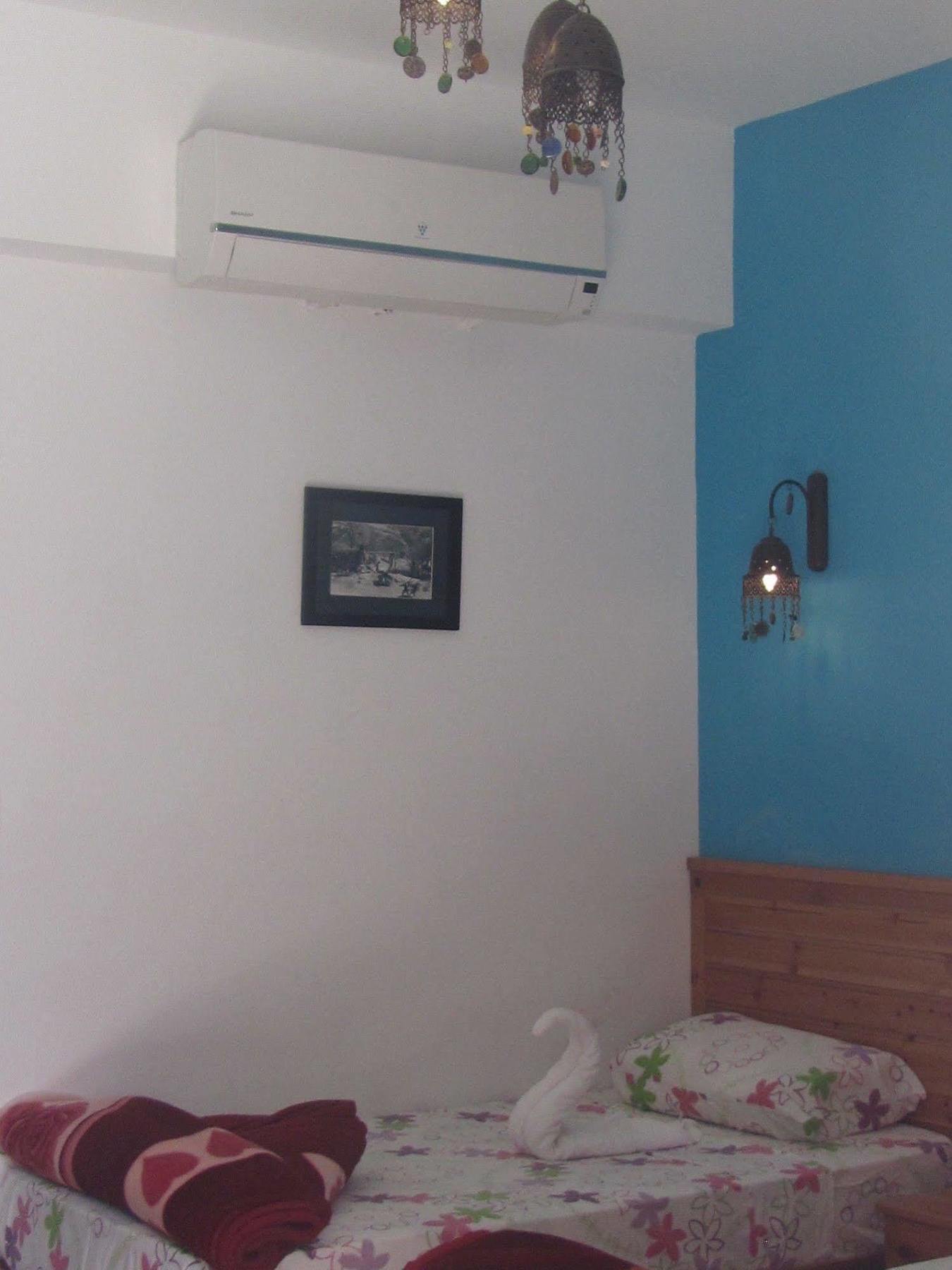 Divers Hostel *