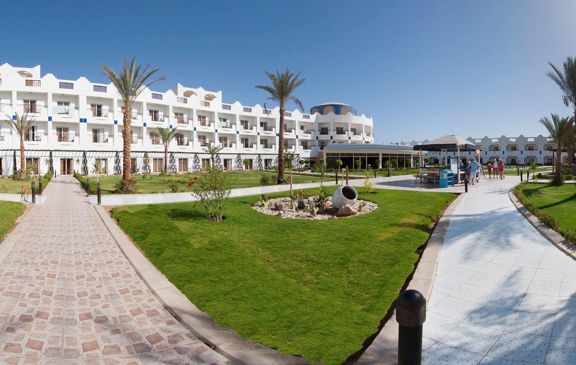 Golden 5 Emerald Sahl Hasheesh