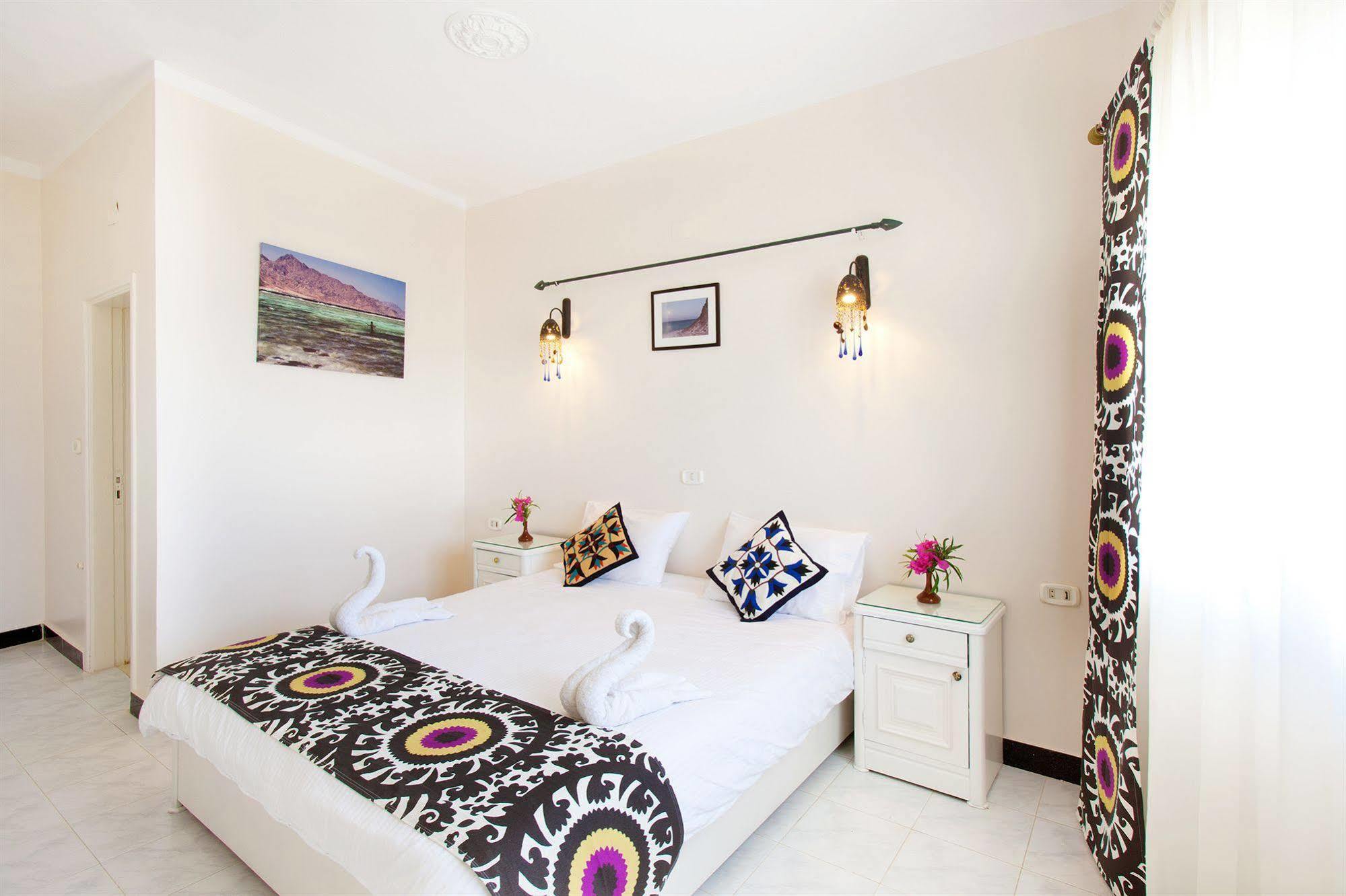 Coral Coast Resort 3*