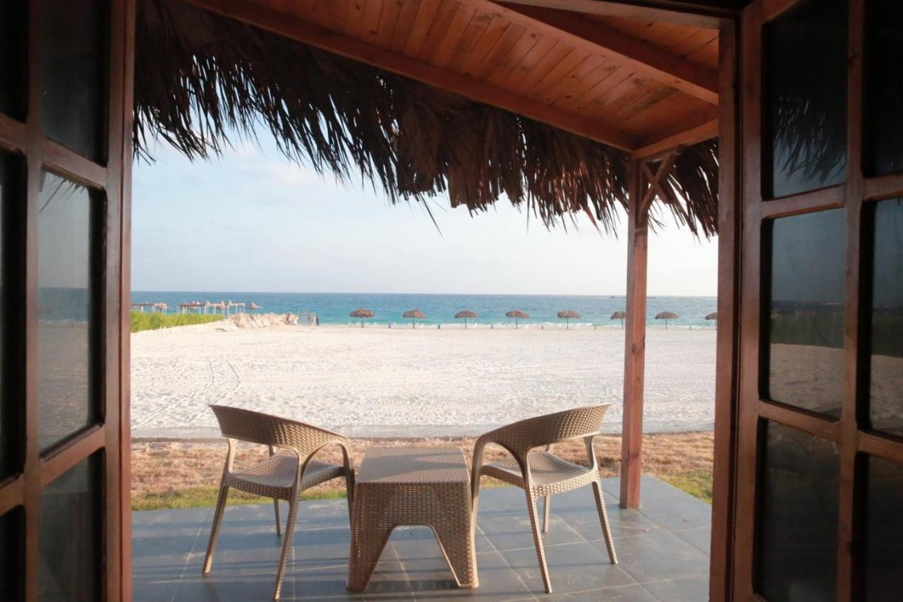 Hotel Caesar Island Bungalows *