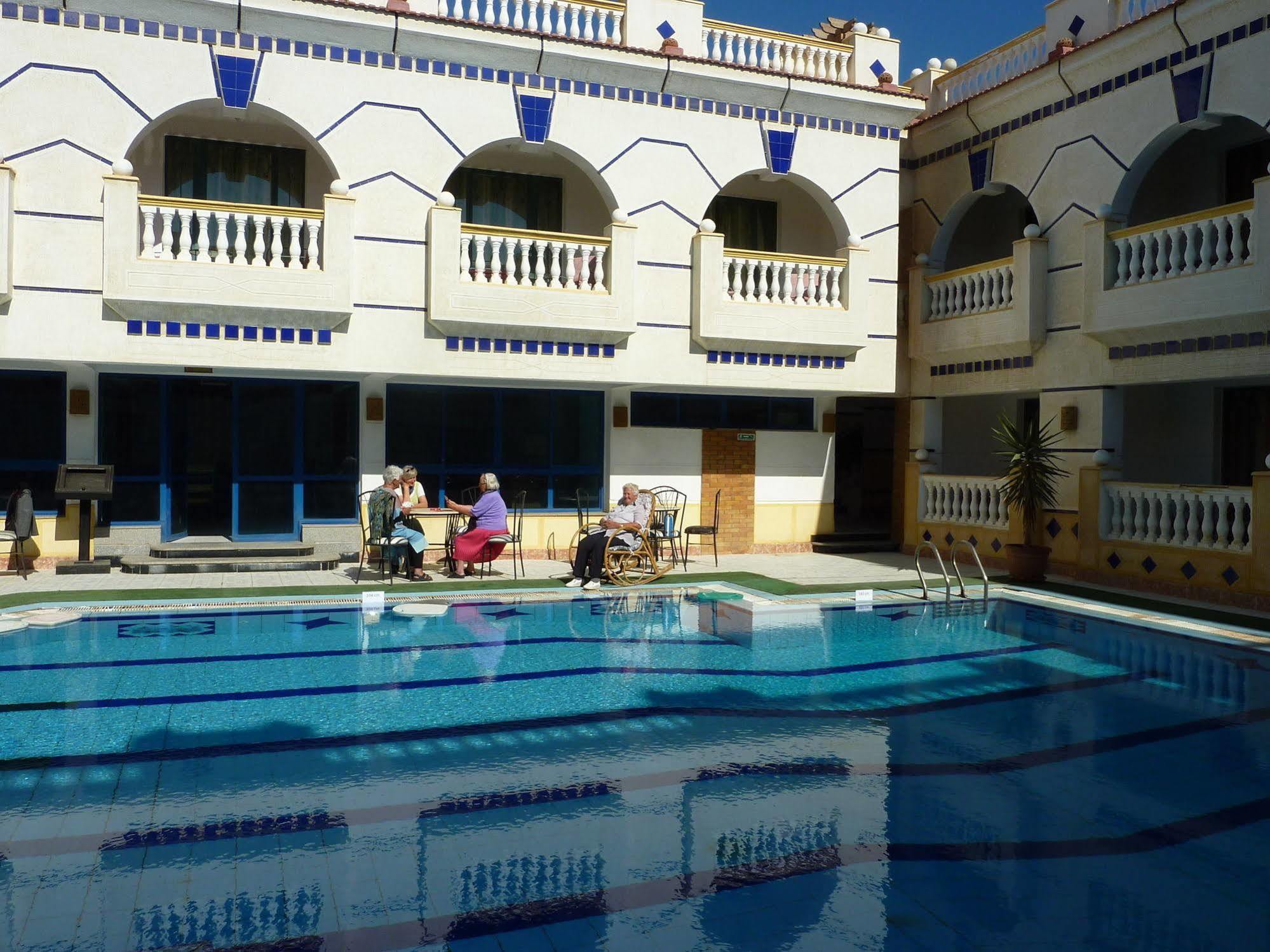 La Reine Resort