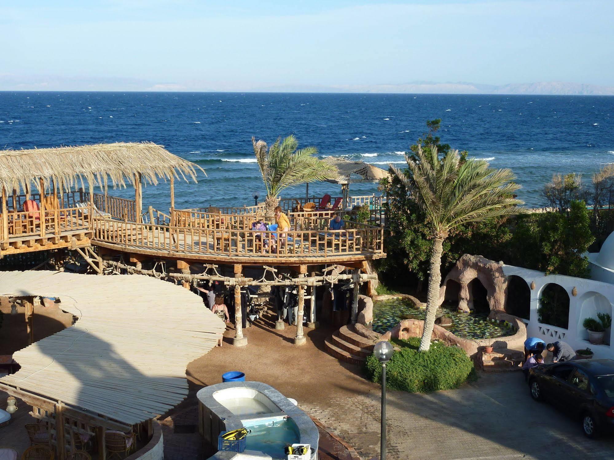La Reine Resort 2*