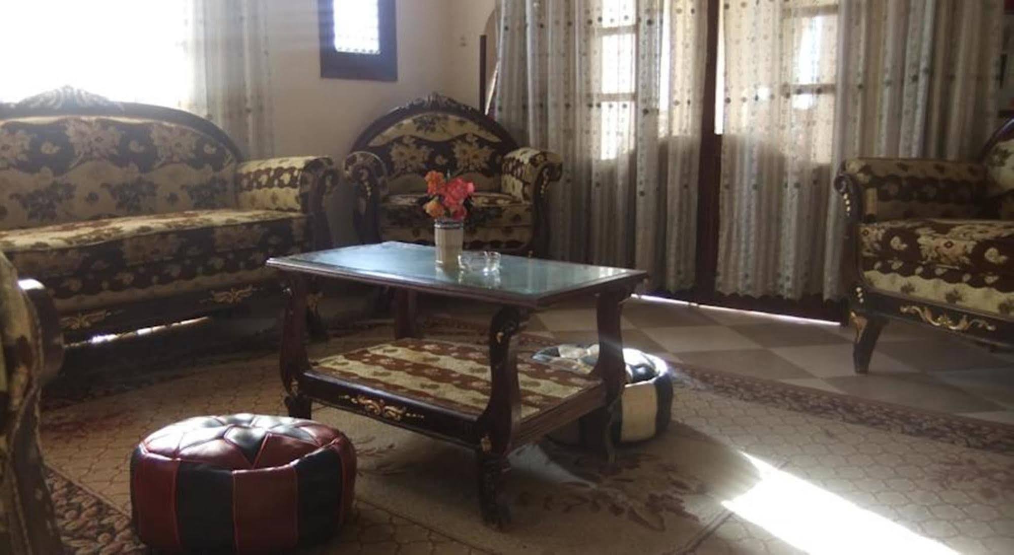 Queen Palace * Luxor
