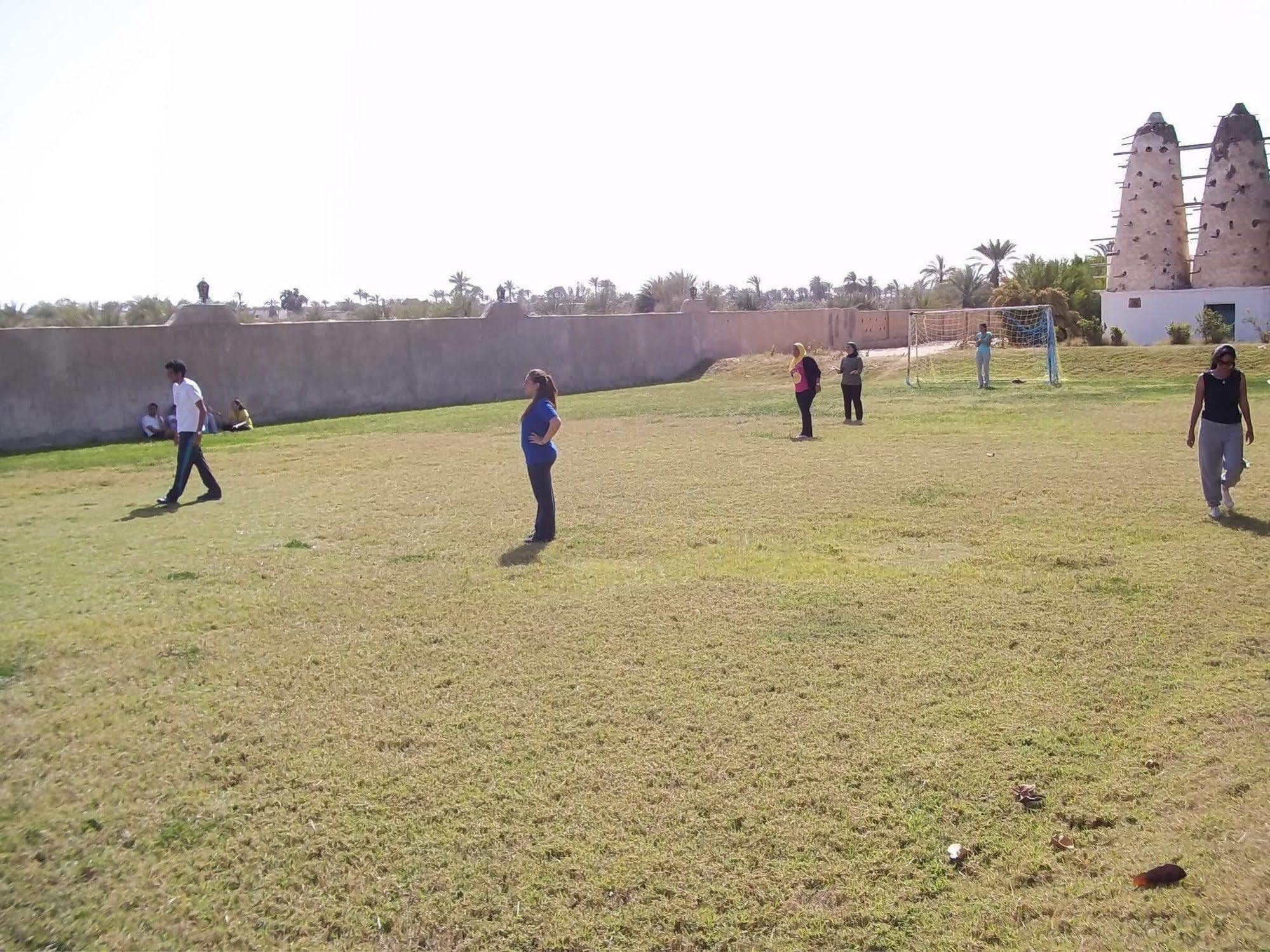 Six Corners 3* Abu Sultan