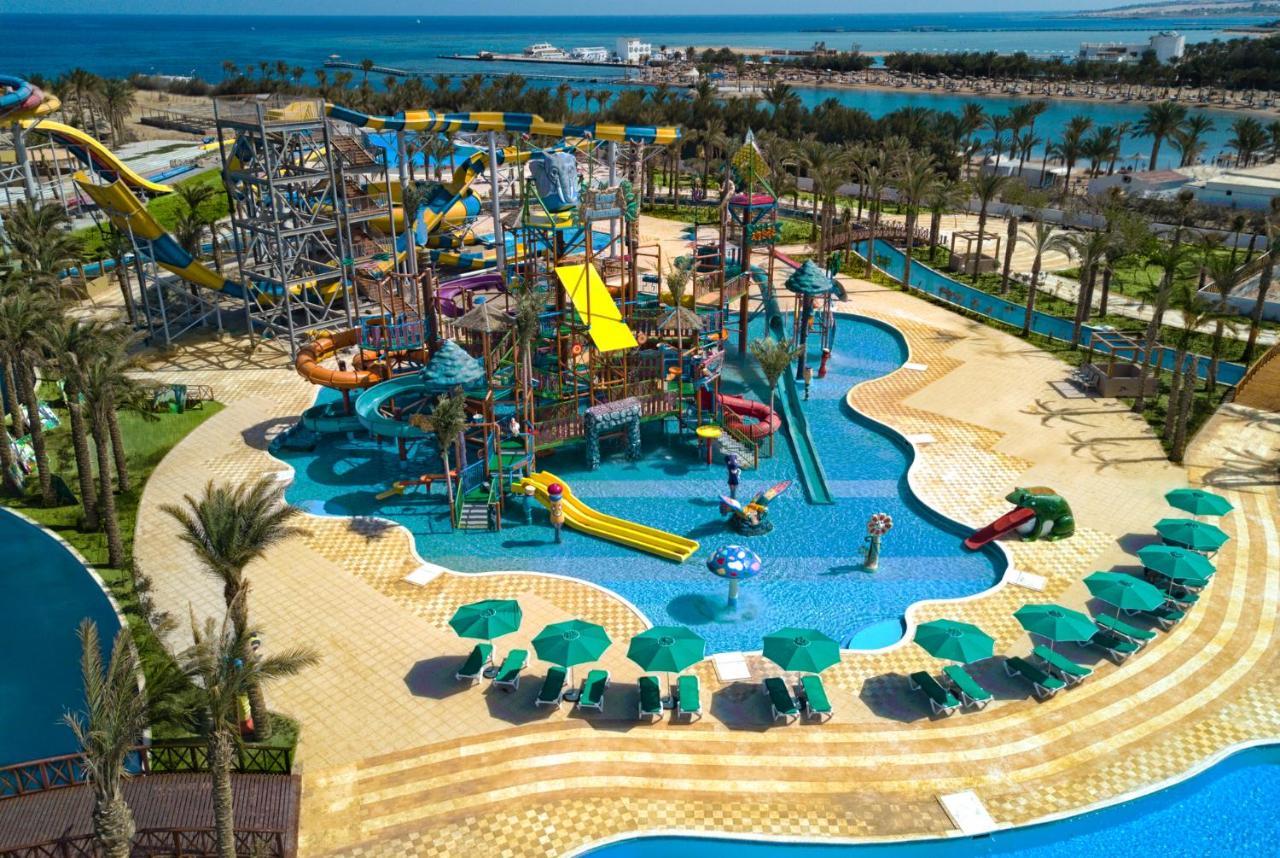 Resort Emerald Aqua Park City 5*