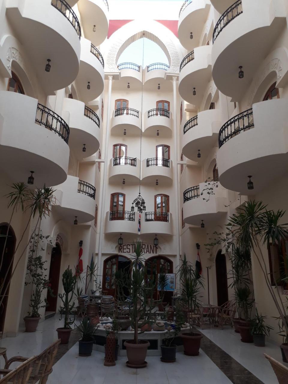 Hotel Alhambra