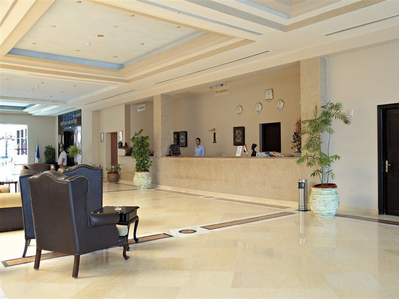 Three Corners Sea 4* Coraya Bay