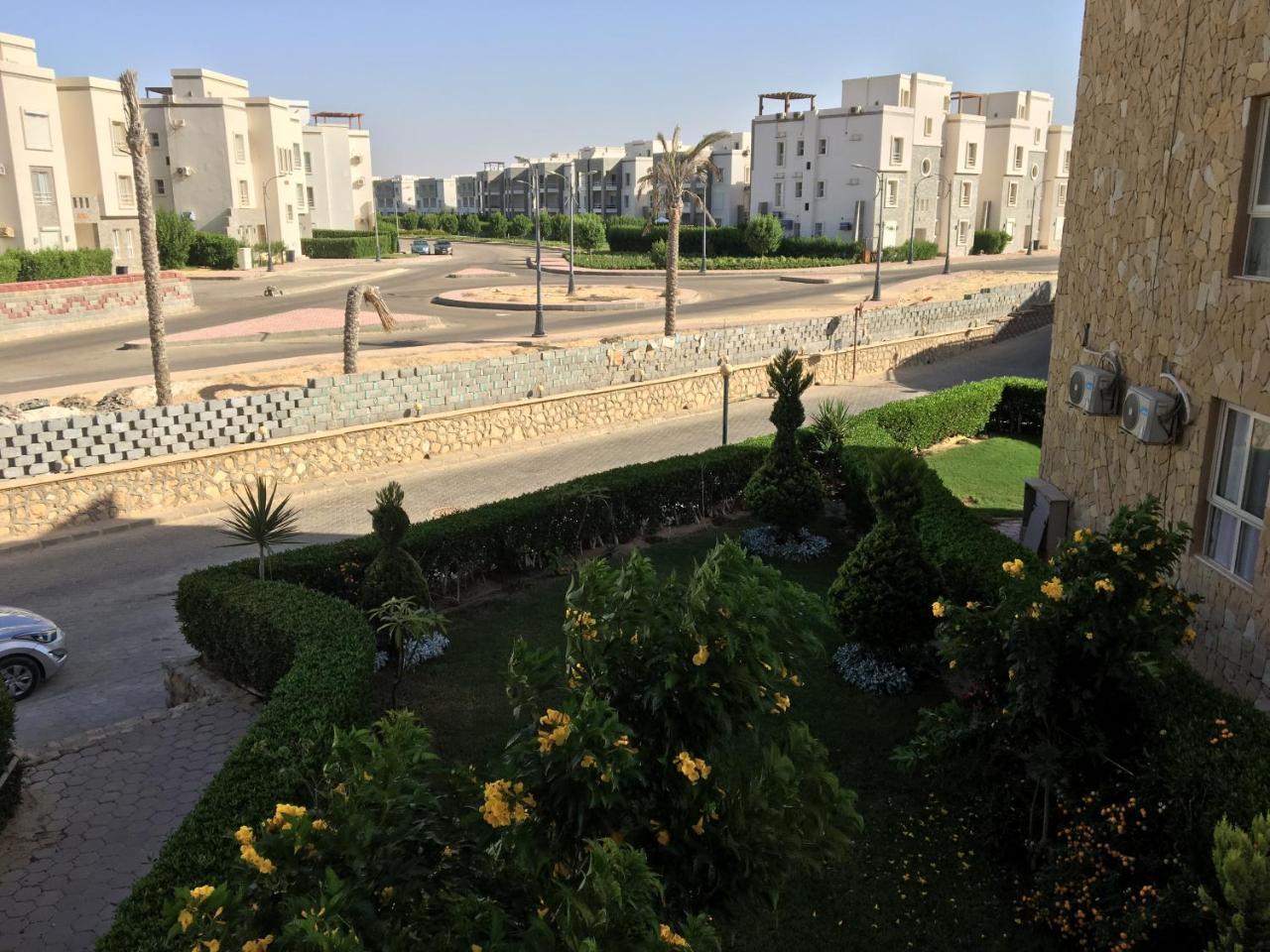 Yahia Blumar North Coast Aparthotel