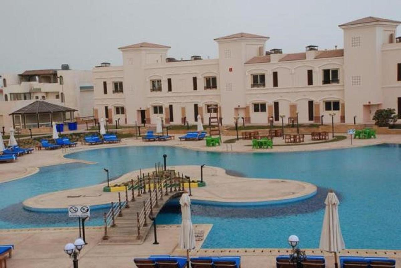 Palm Safari Egypt Complex