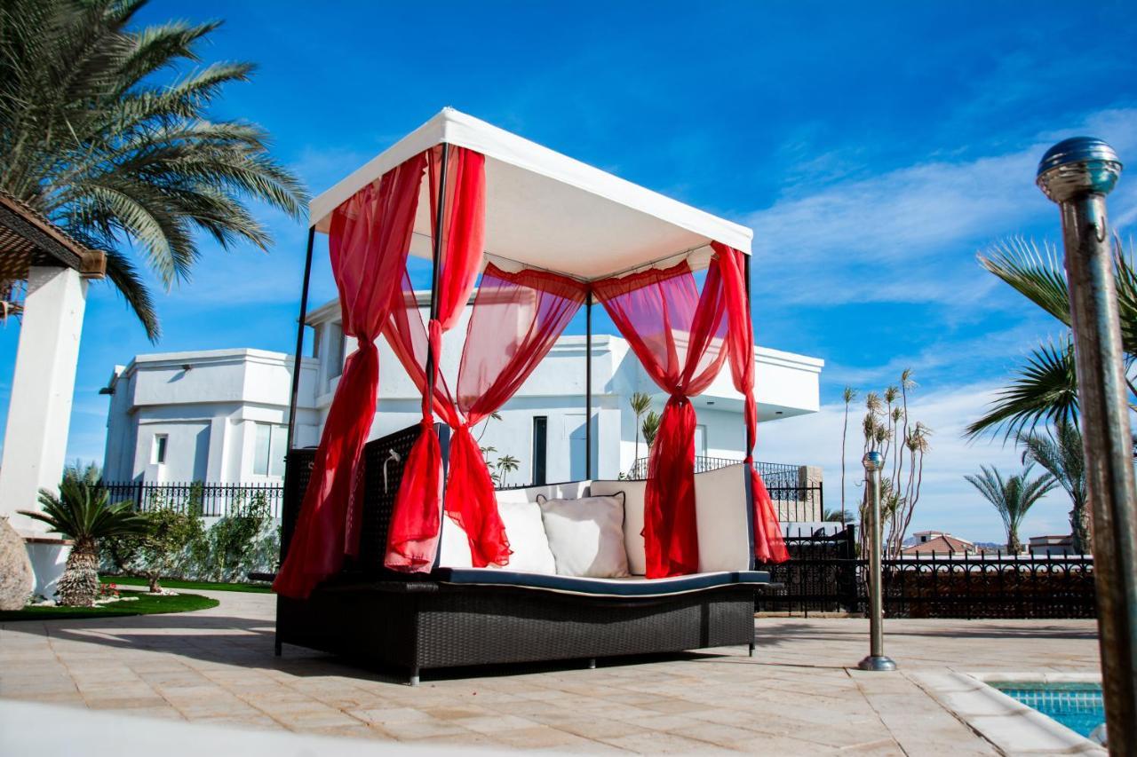 Jacaranda Villa *