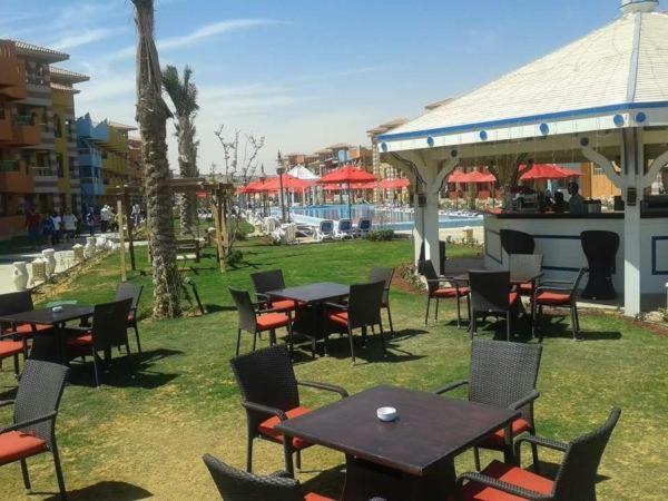 شاليهات عائلية صف اول علي البحر مباشرة بورتو ساوث - العين السخنة Chalet Ain Sukhna