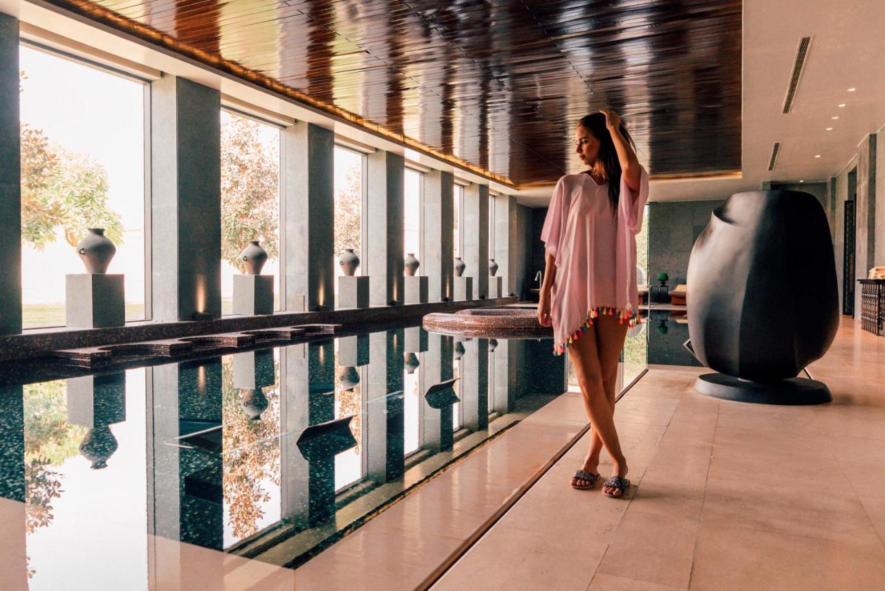 Dusit Thani Lakeview Hotel Cairo