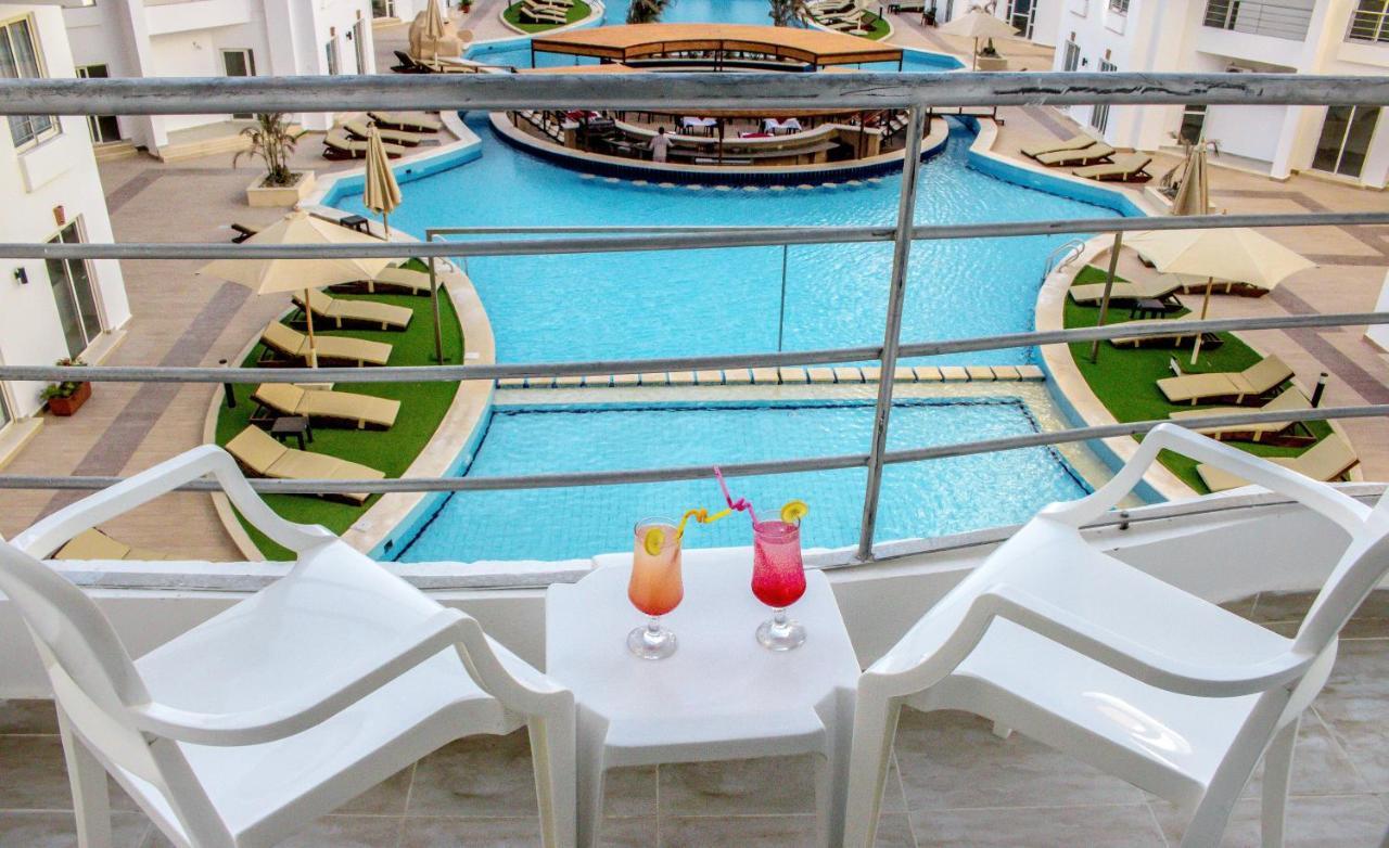 Aqua Palms Aparthotel 3*