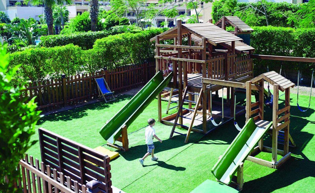 Coral Sea Aqua Club 4*