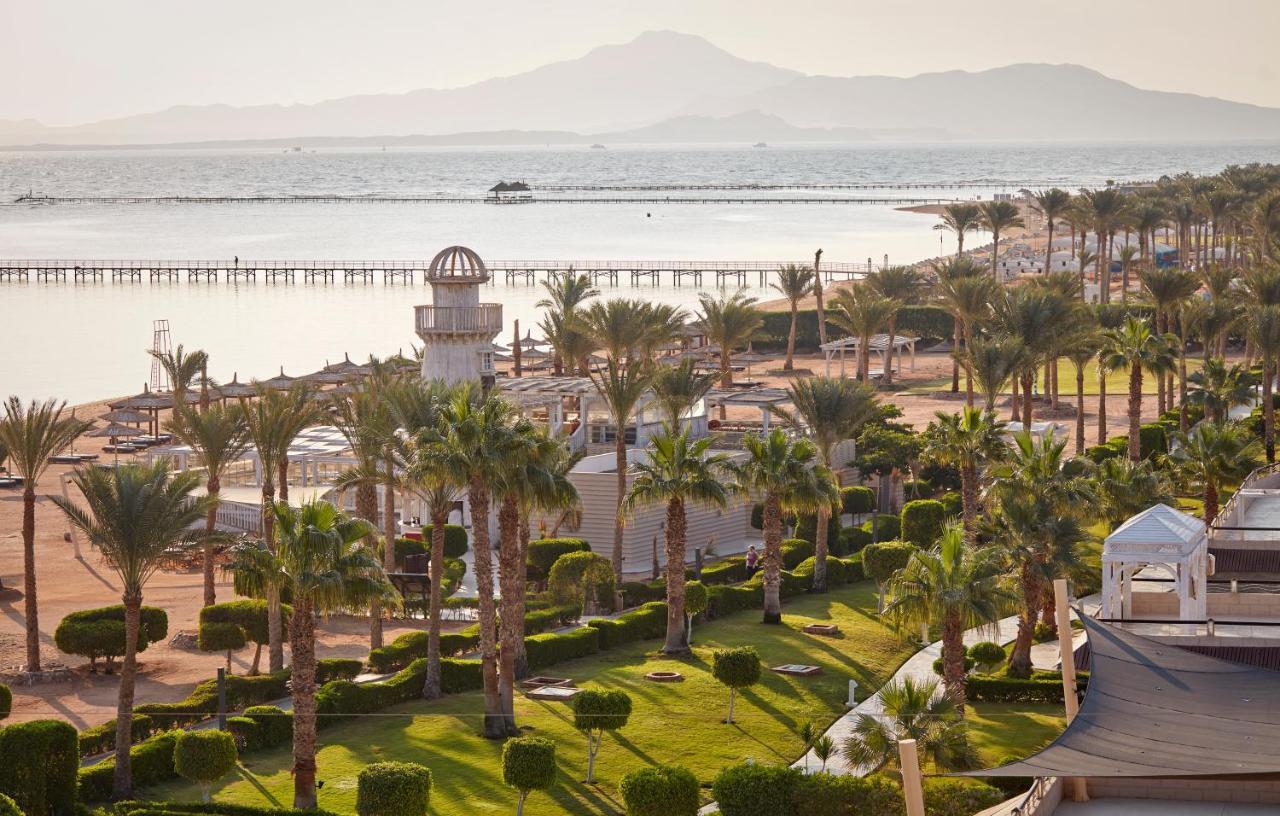 Coral Sea And Aqua Park Resort 5*