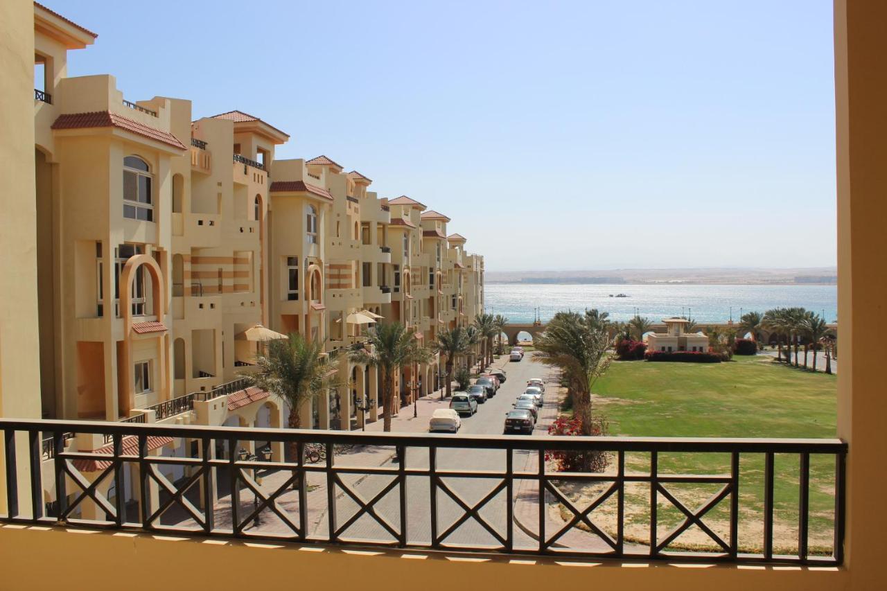 El Andalous Apartment *