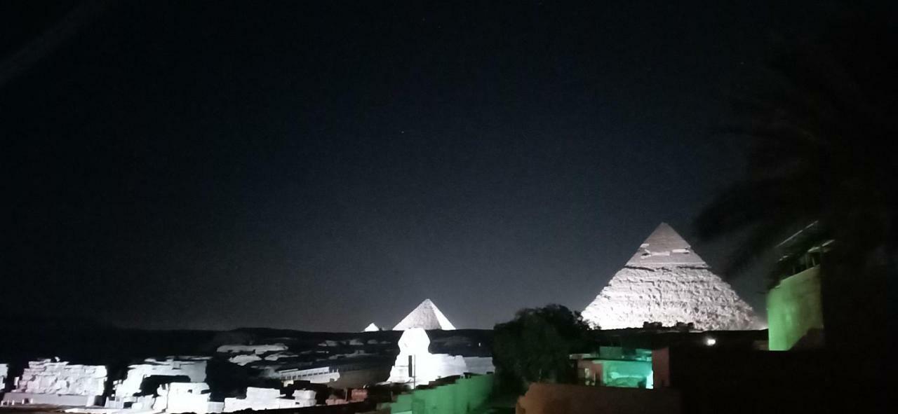 Pyramids Overlook Han 2*