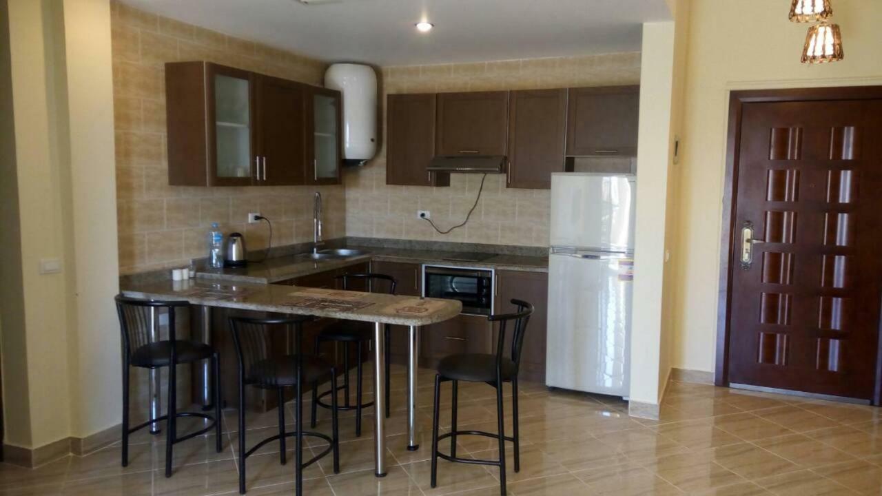 El Andalous Apartment *