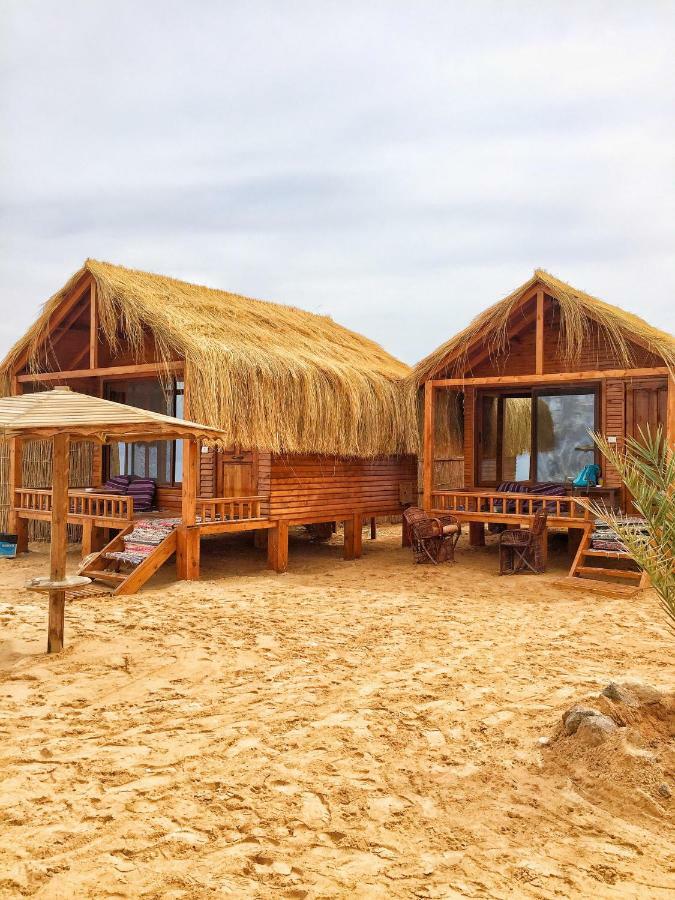 Hotel Paradise Sweir 3*
