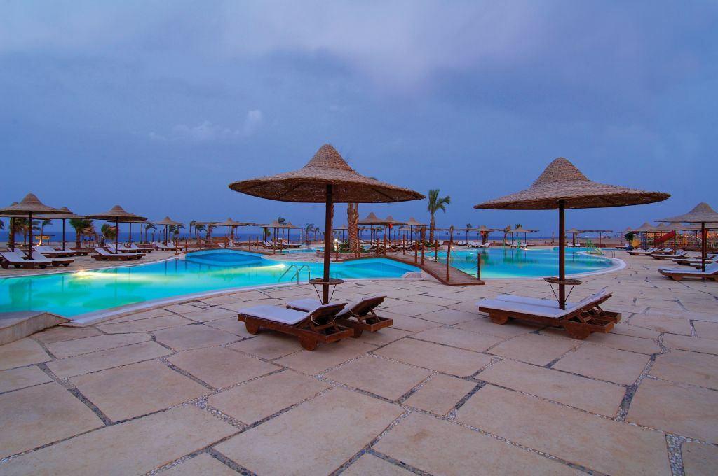 Bliss Nada Hotel 4*