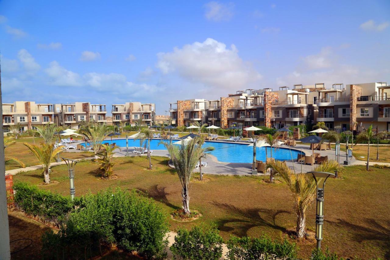 Marseilia 4 - Families Only *