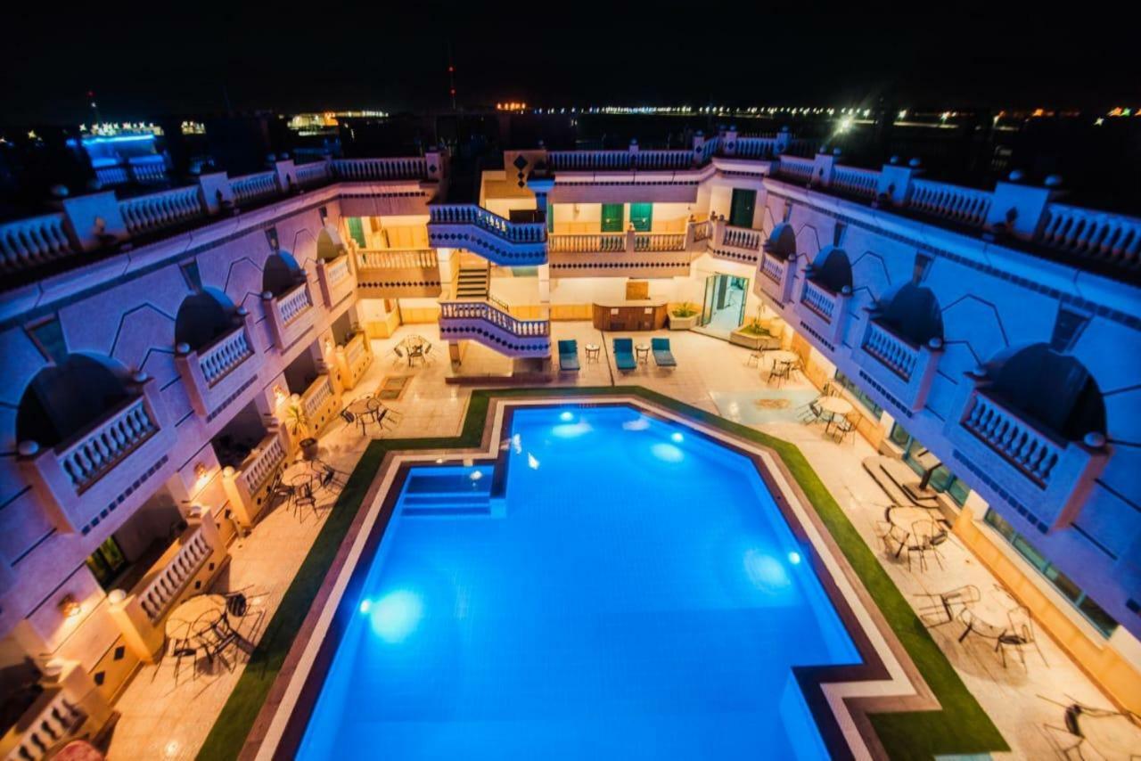 Resort La Reine 2*