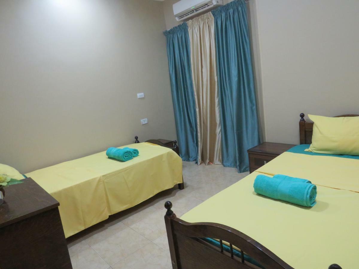 Apartment Ocean Breeze Redsealine *