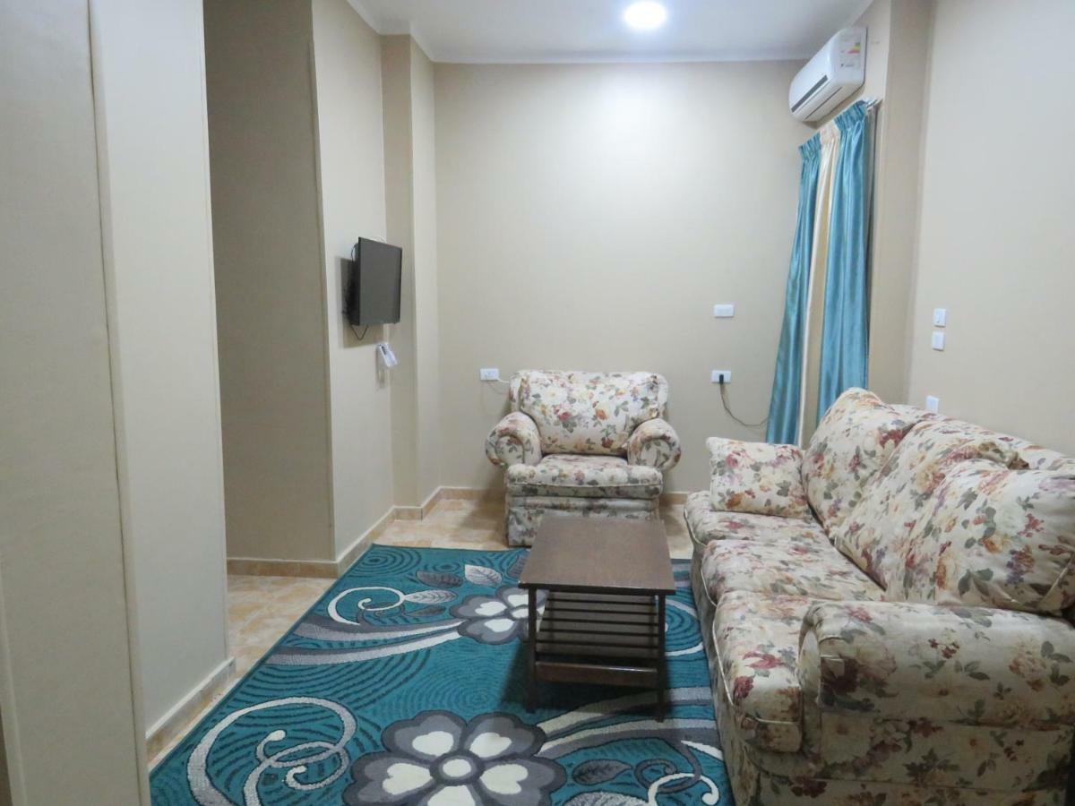 Apartment Ocean Breeze Redsealine *
