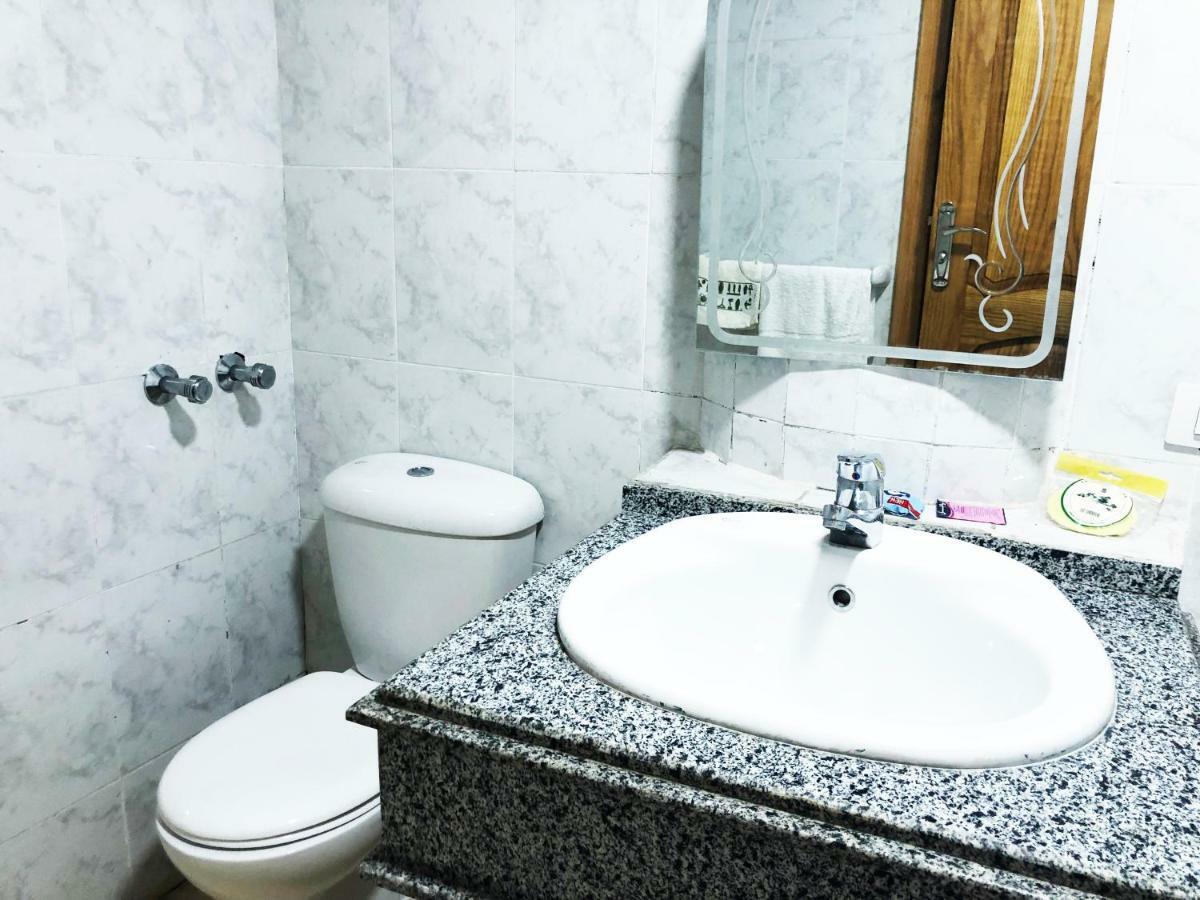 Royal Nj Hotel Borg El Arab