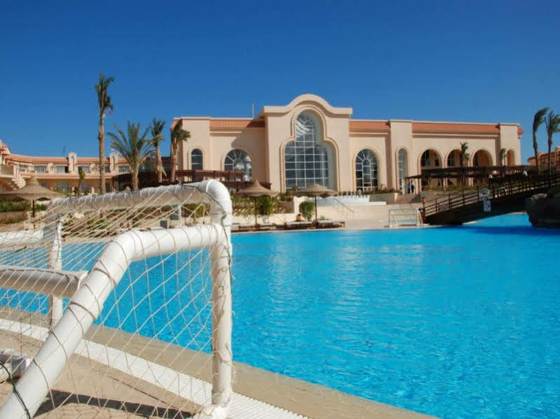 Lti Pyramisa Beach Hotel