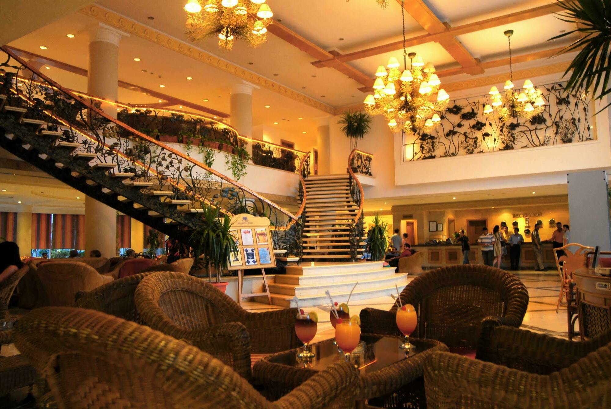 Naama Bay & Resort 5*