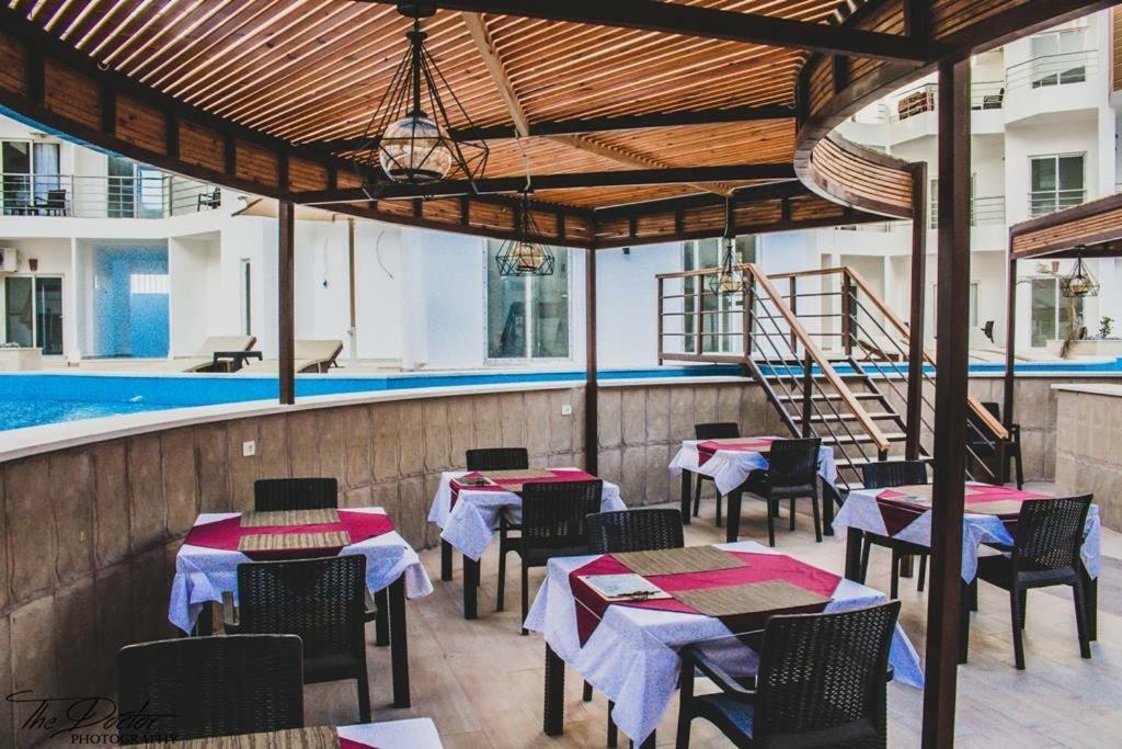 Aqua Palms Aparthotel