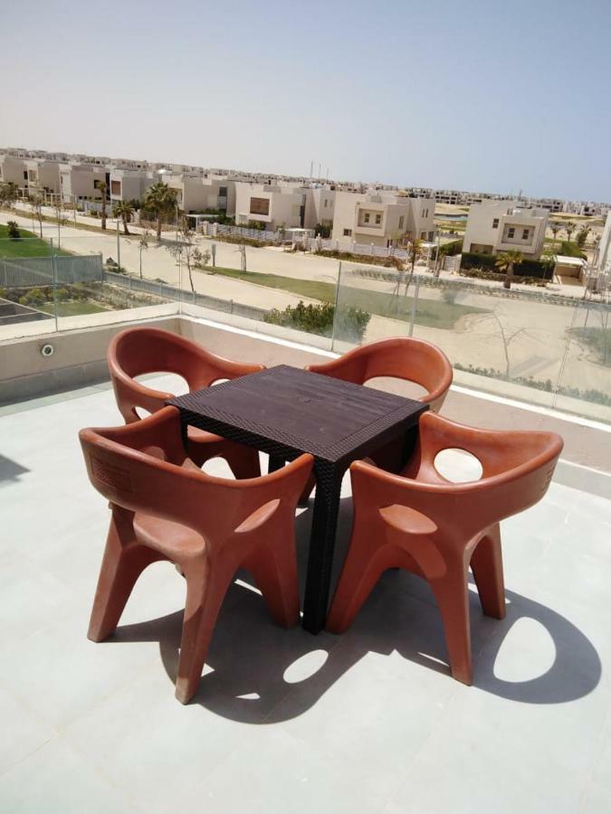 Modern Hacienda Bay 4 Bedrooms Maid Or Driver's