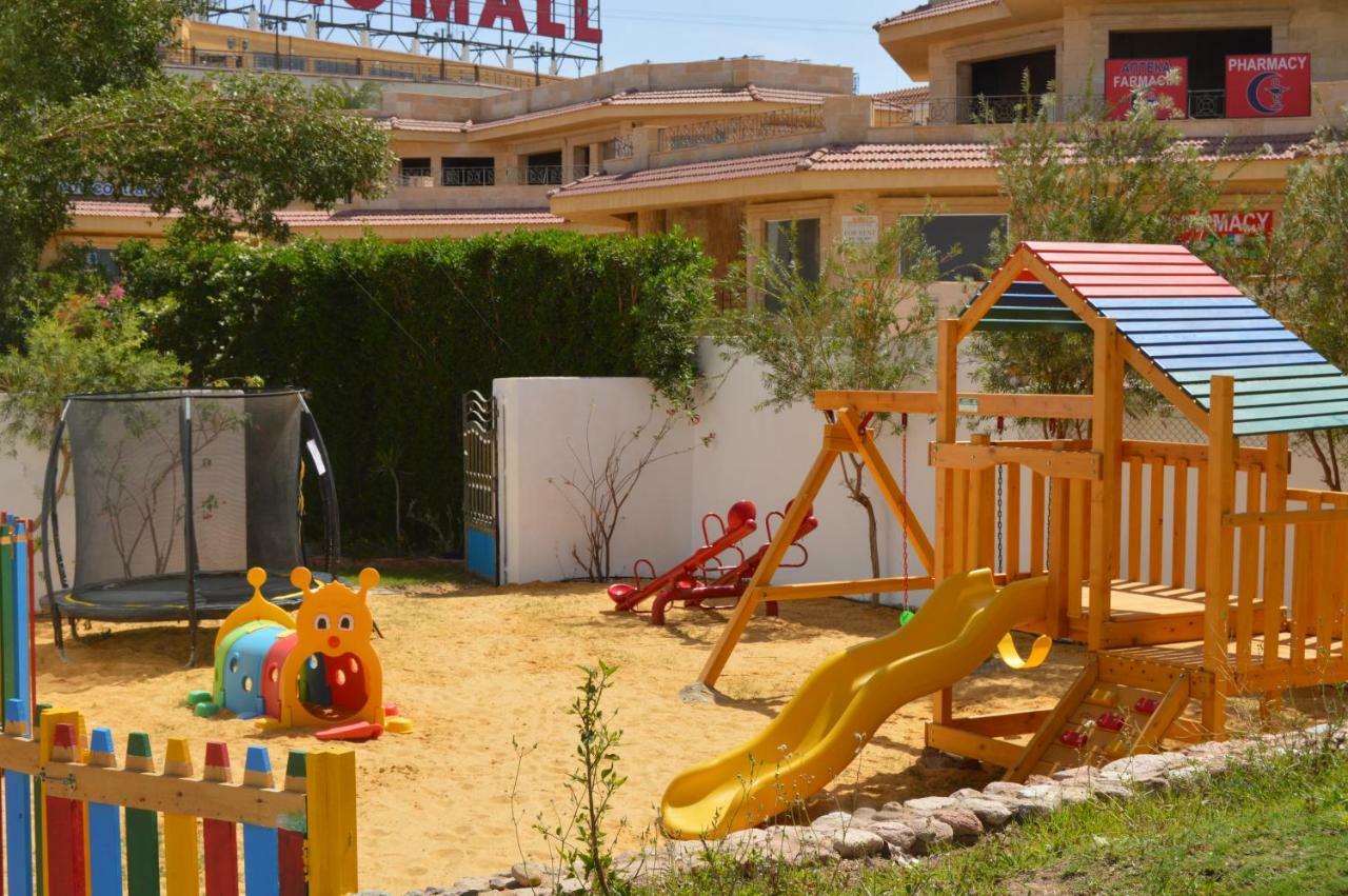 Naama Blue