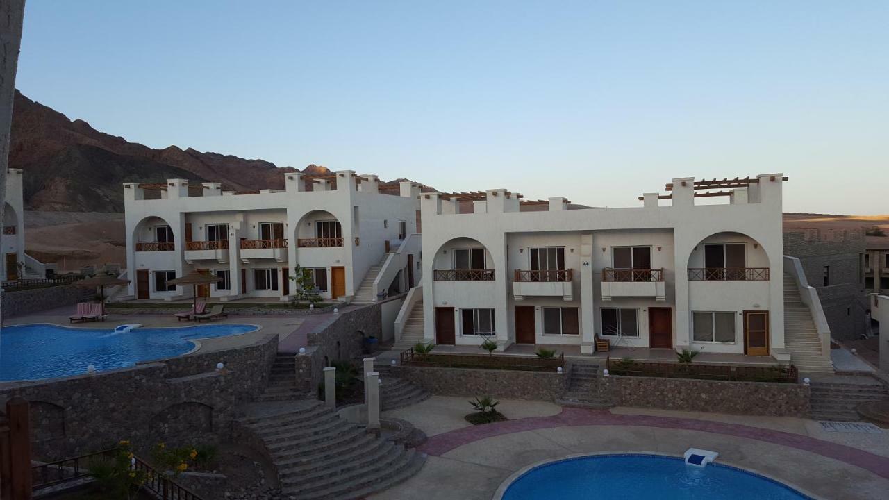 Half Moon - Sunny Apartamento Dahab