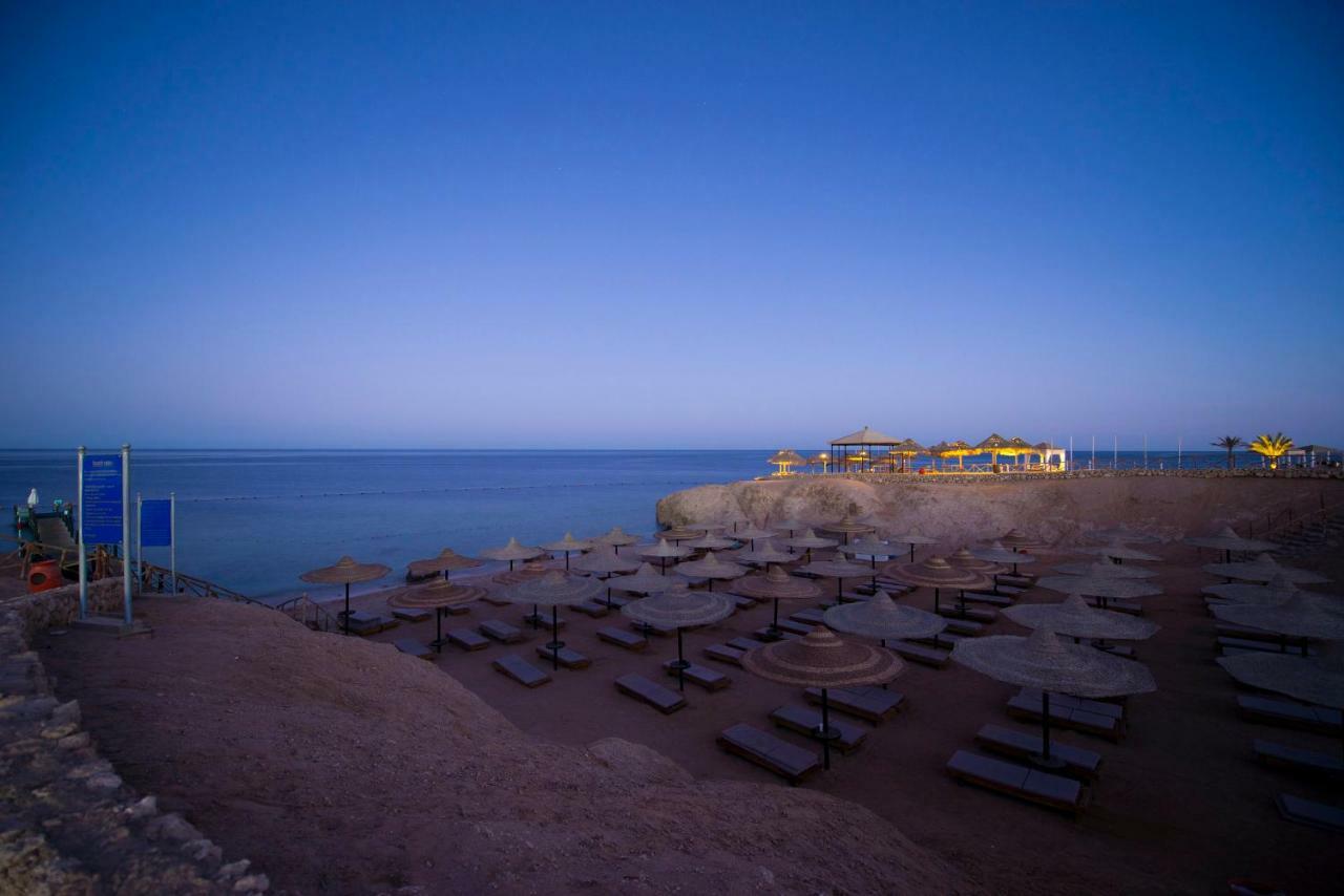 Amphoras Resort