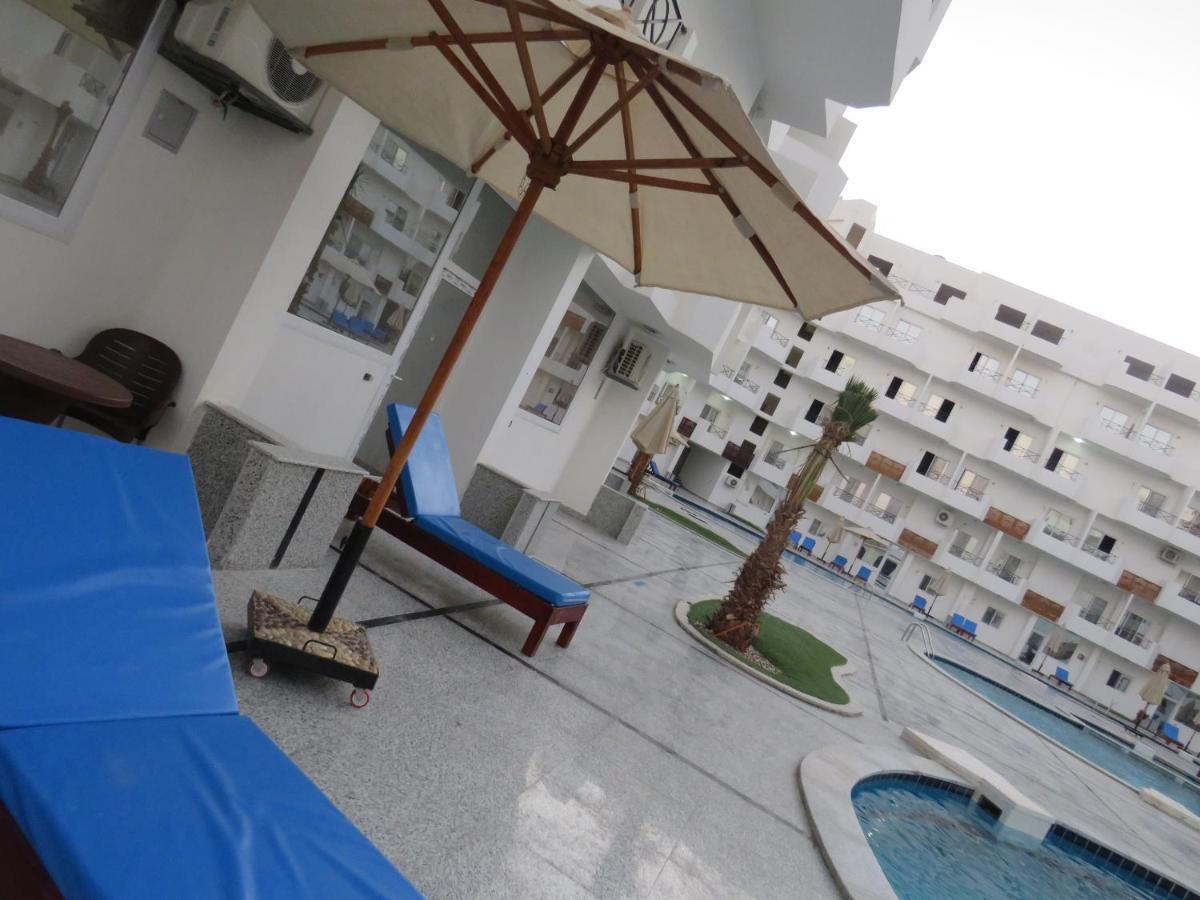 Apartment Near Dolce - Redsealine