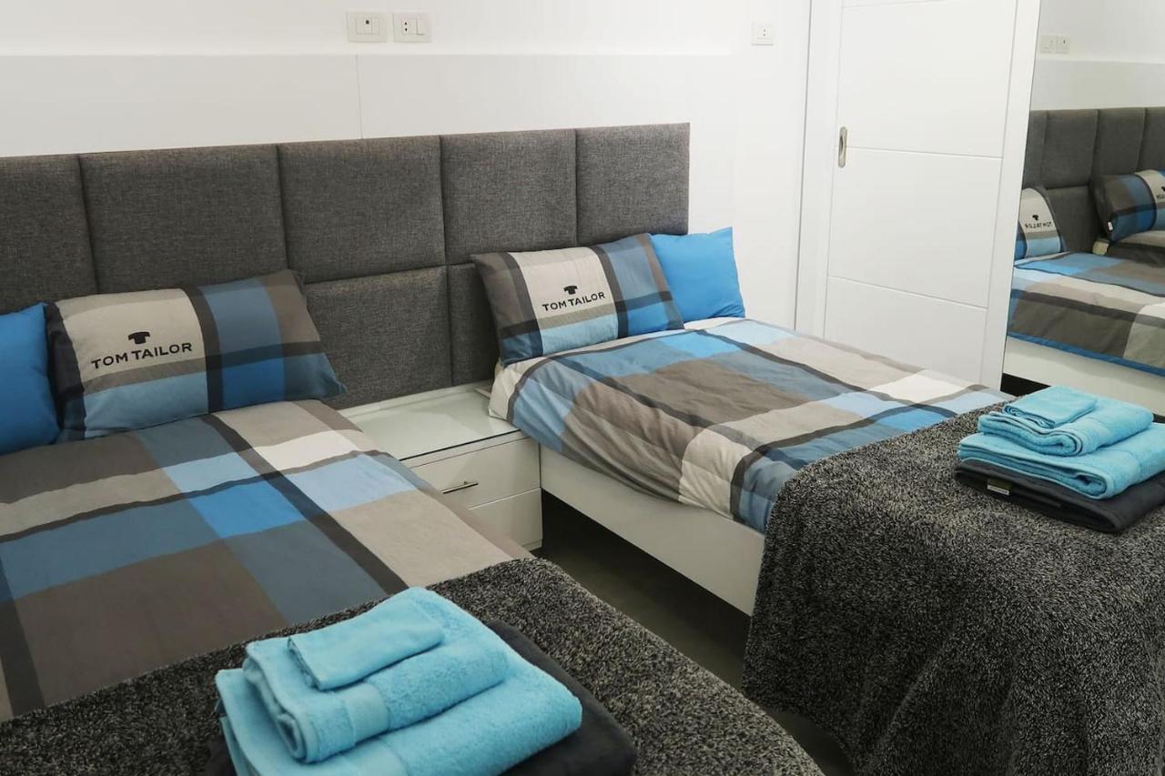 Sky Star 25 Villa