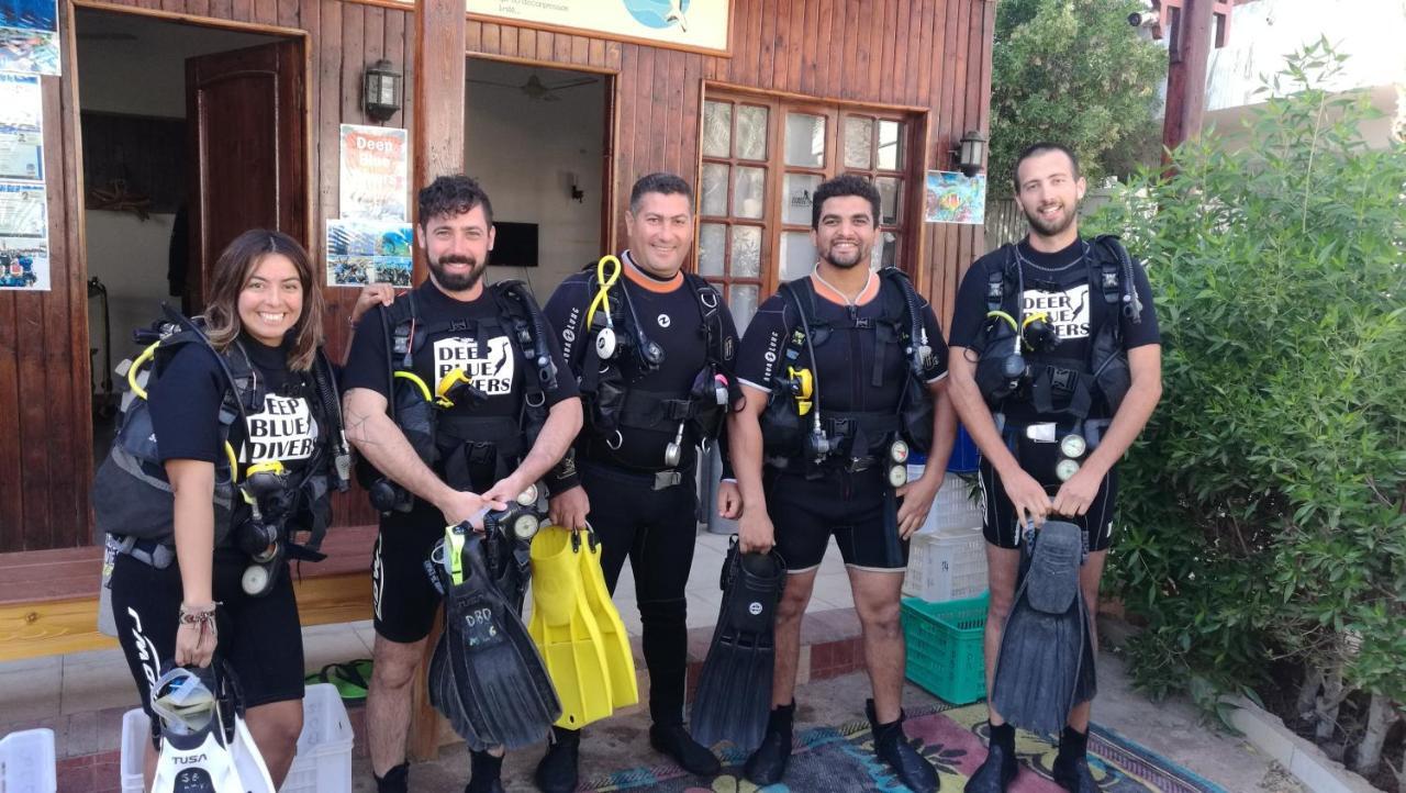 Deep Blue Divers *