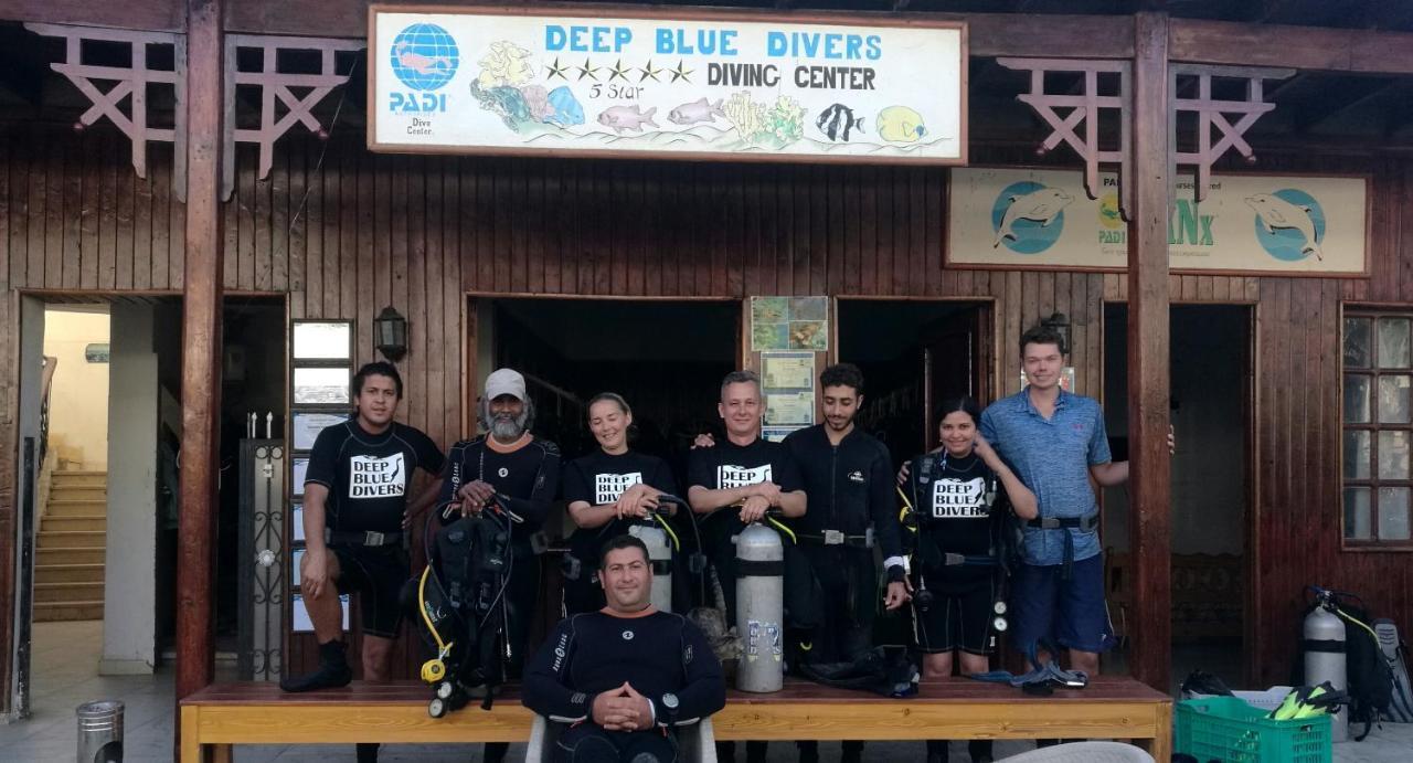 Deep Blue Divers *