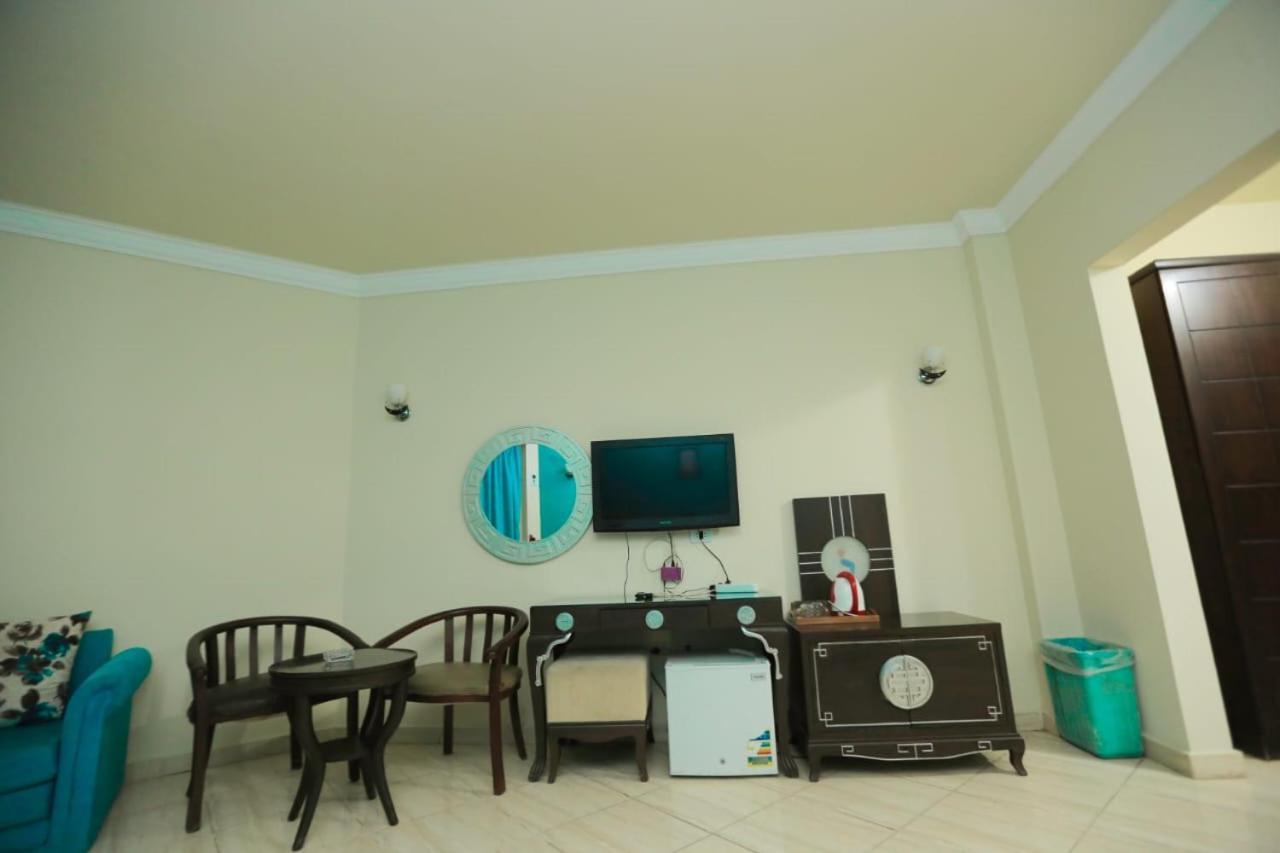 La Sirena & - Families Only 3*
