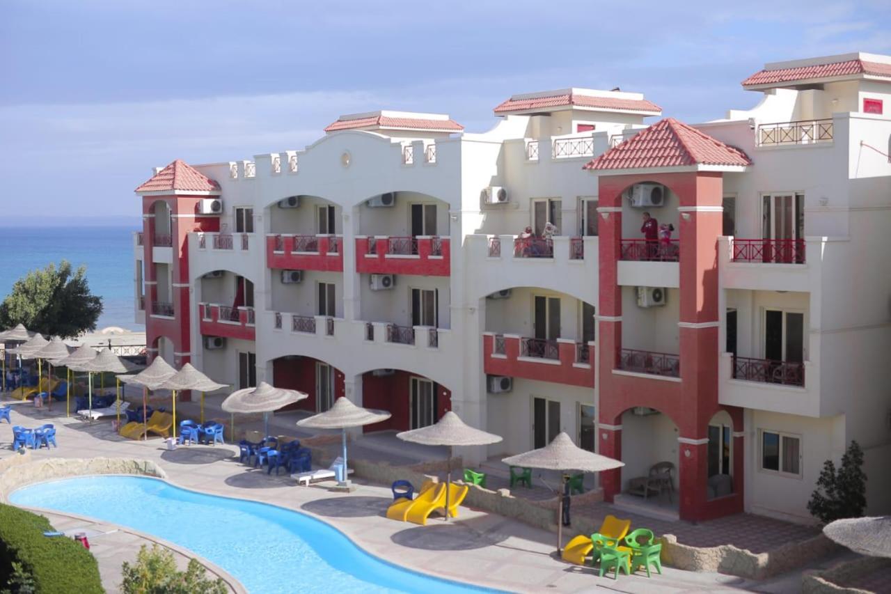 Resort La Sirena & - Families Only Ain Sukhna