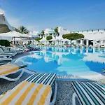 Falcon Hills Hotel