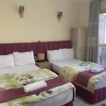 Pyramita Hotel