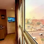 Topaz Pyramids View Inn