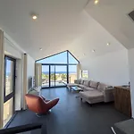 Sea & Golf Views 2Br Villa With Free Beach & Pool Access