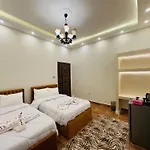 Yoya Hur Pyramids Inn